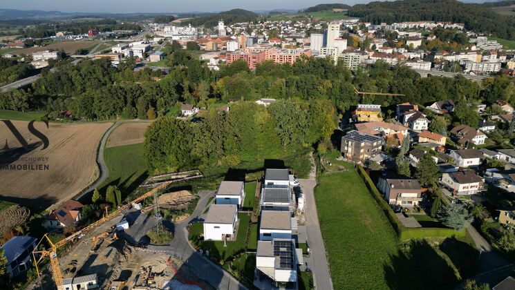 Schöne 3.5 Zimmer EG Wohnung mit 30m2 Gartenfläche in Düdingen