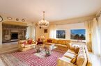 Grosse und elegante Villa mit Dependance und mit wunderbarer Seesicht