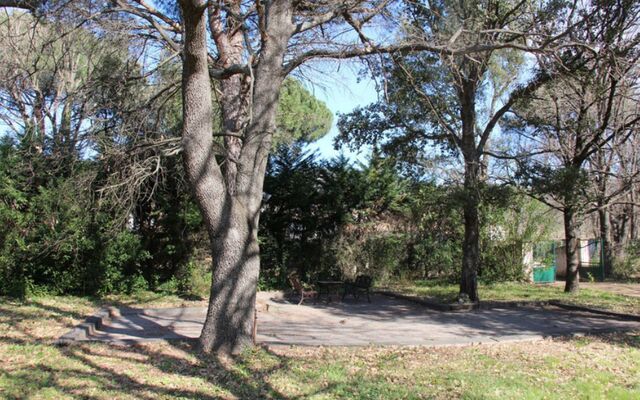 Large plot not far from Saint Tropez