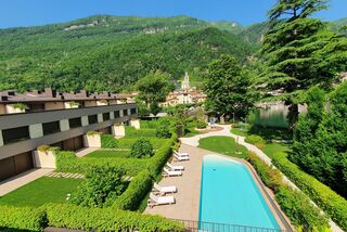 Duplex apartment "ORTENSIA" on the lake