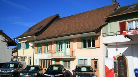 Wohnhaus mit viel Ausstrahlung und Potenzial am Fusse des Mont-Vully