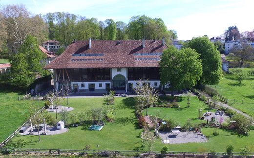 Roof flat CH-3074 Muri b. Bern