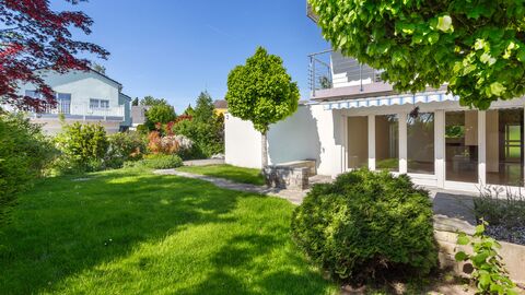 August 2025: Doppel-Einfamilienhaus, Vermarktungsdauer 5 Wochen