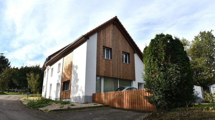 Bifamiliar house