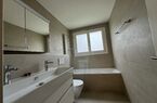 APPARTEMENT RECEMMENT RENOVE
DE 4½ PIECES DANS UN PETIT LOCATIF