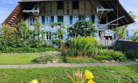 Bauernhaus mit 3 Wohnungen + Ausbaupotenzial!