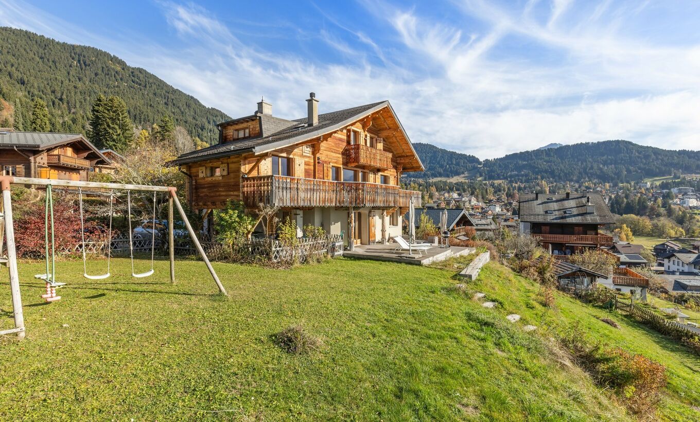 Chalet L'Etoile des Alpes, panoramic view, close to amenities