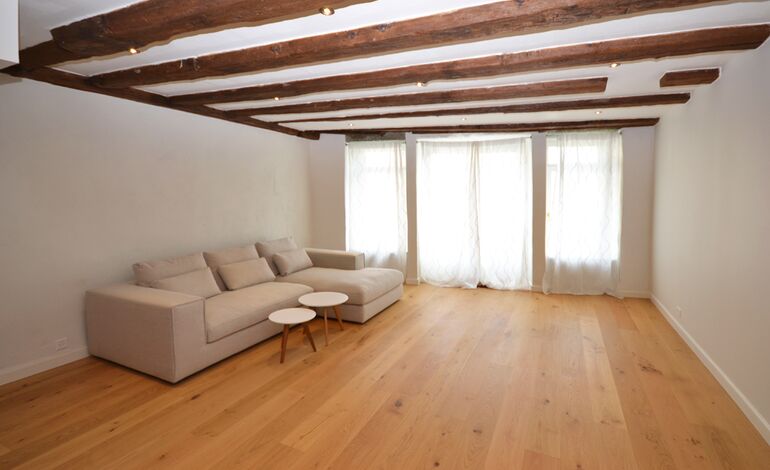Magnifique duplex de 3.5 pièces
au bord du lac de Neuchâtel