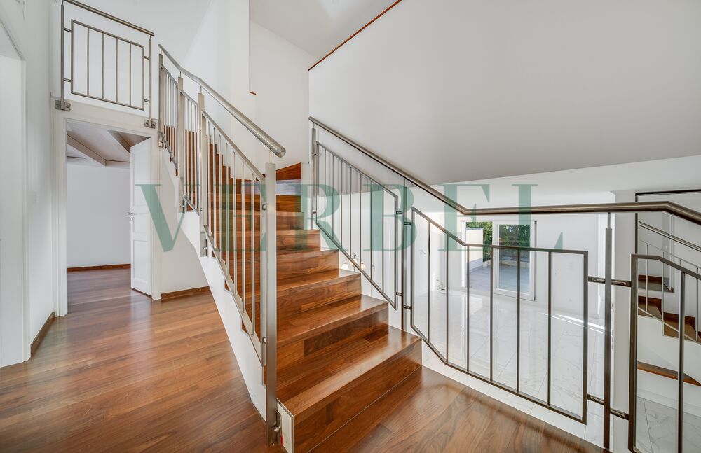 Superb luxury apartment in downtown Montreux