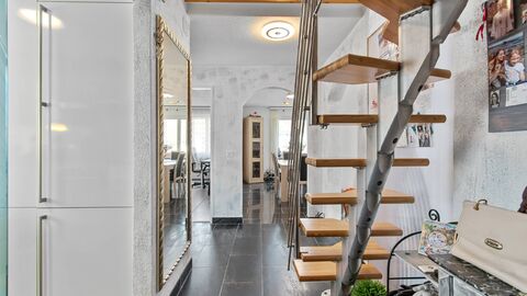 Maisonette-Dachwohnung an ruhiger und sonniger Lage