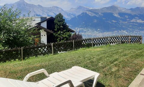 Sympathique appartement de 3.5 pièces à proximité des pistes de ski.