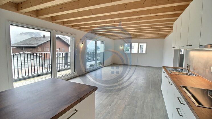 SPACIEUX APPARTEMENT NEUF DE 4,5 PIÈCES AVEC BALCON