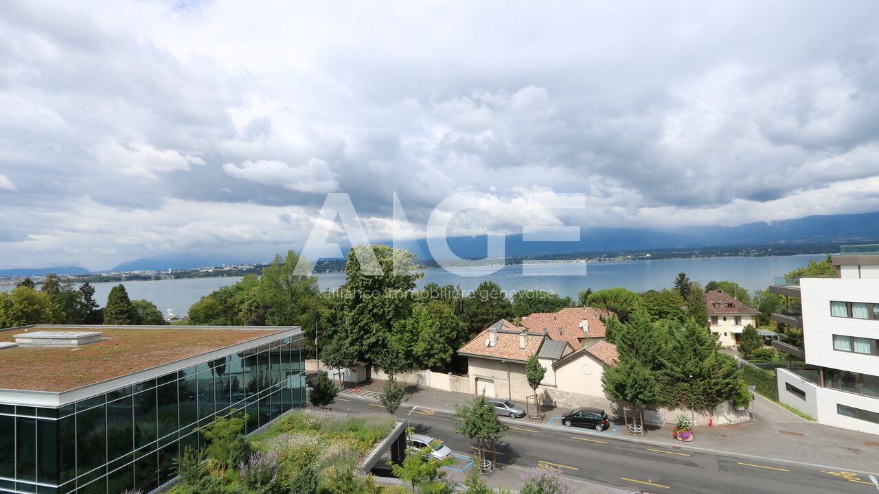 Exceptionnel attique avec vue panoramique sur le lac