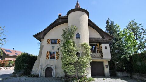 Seltenes Liebhaberobjekt!
Zauberhaftes Schlösschen sucht Schlossherrn