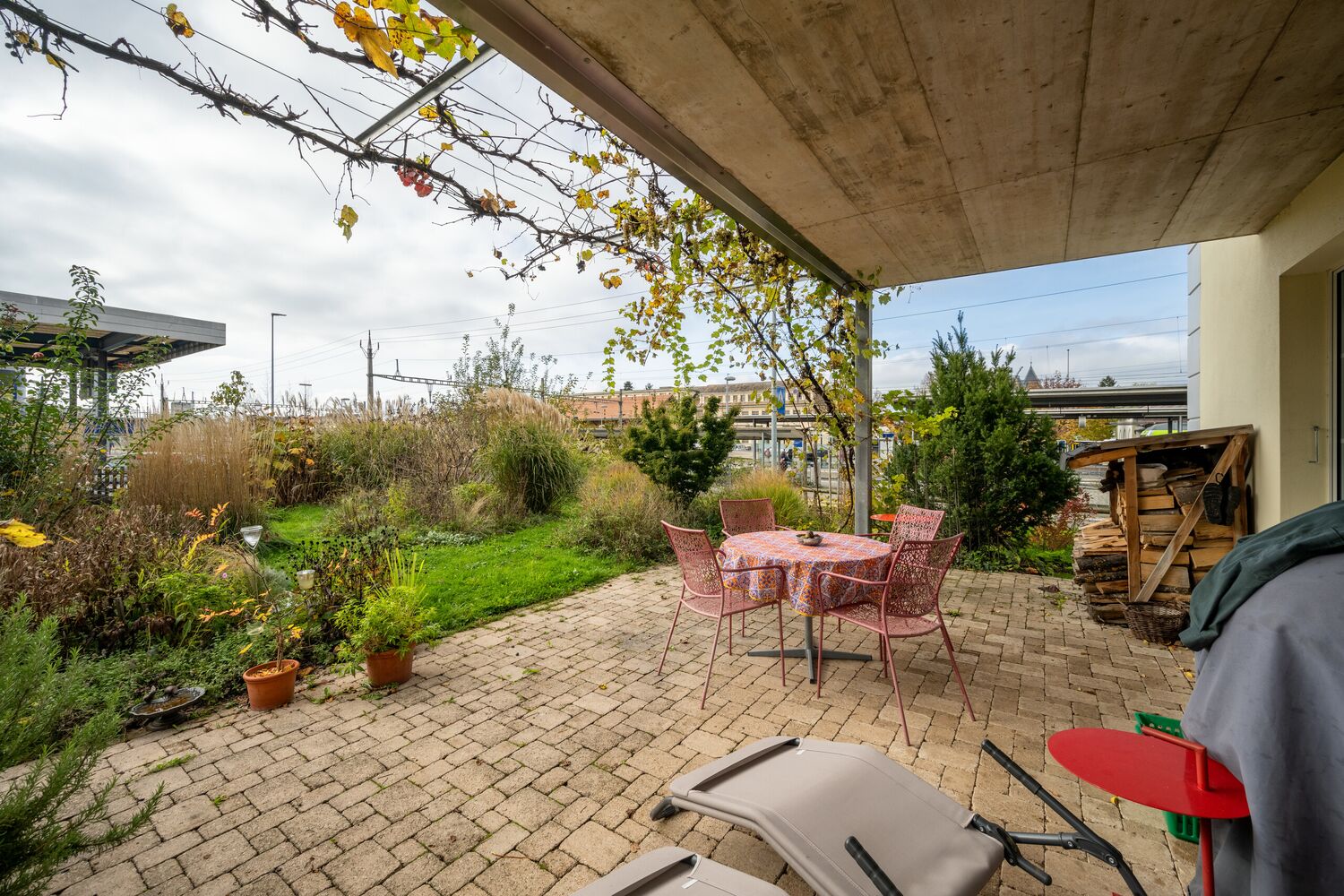 GARTENSITZPLATZ  EG