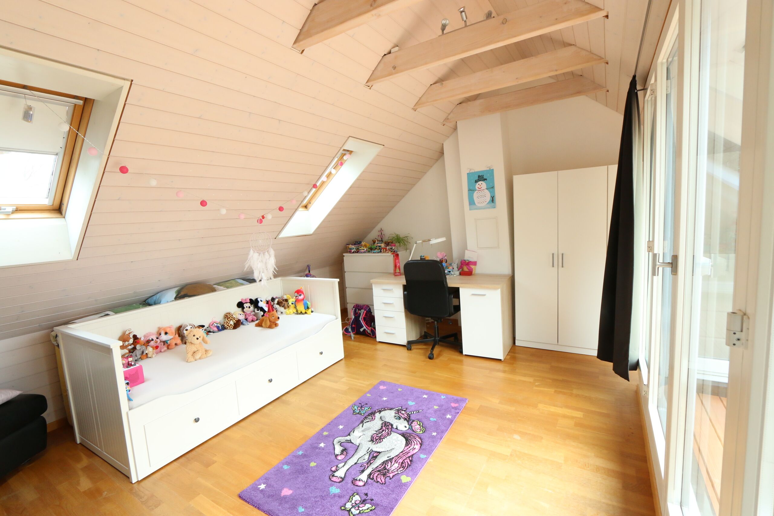 Fantastisches Dachzimmer mit Dachterrasse