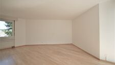 Freundliche helle 3.5-Zimmer-Wohnung mit Balkon