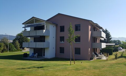 Appartement de 64 m2 situé plain-pied<br /> Libre dès le 1 er juillet