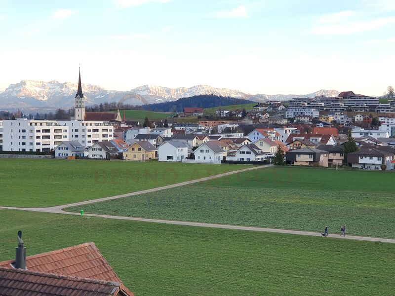 Fantastische Aussicht an bester Wohnlage – 3½-Zi-Dachwohnung