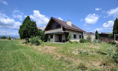 Freistehendes Einfamilienhaus!