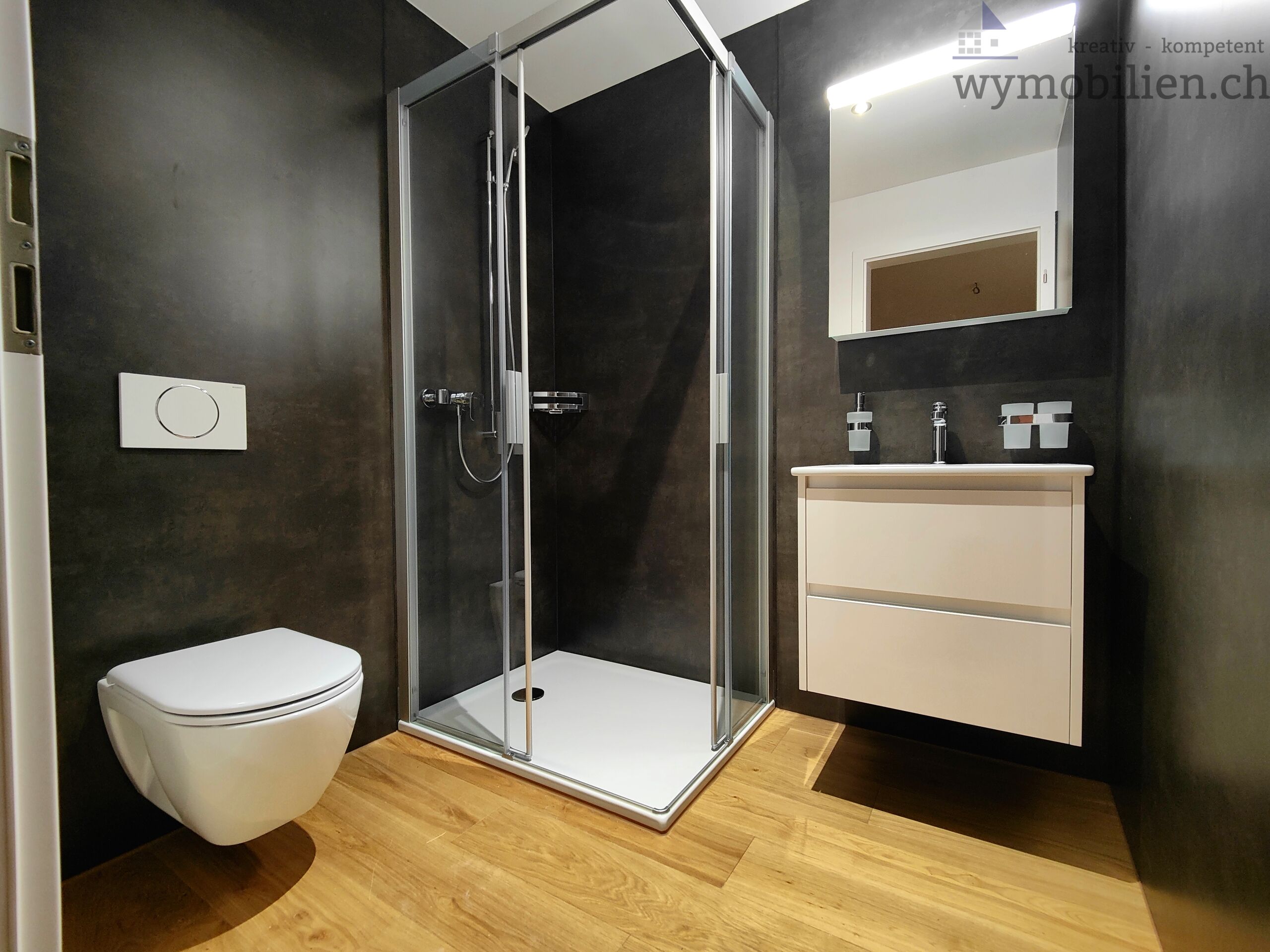Bad Hauptschlafzimmer mit Dusche