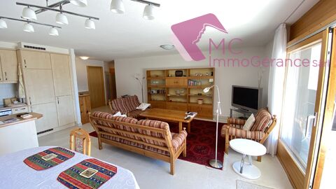 Appartement de 3.5 pces avec grande terrasse-pelouse