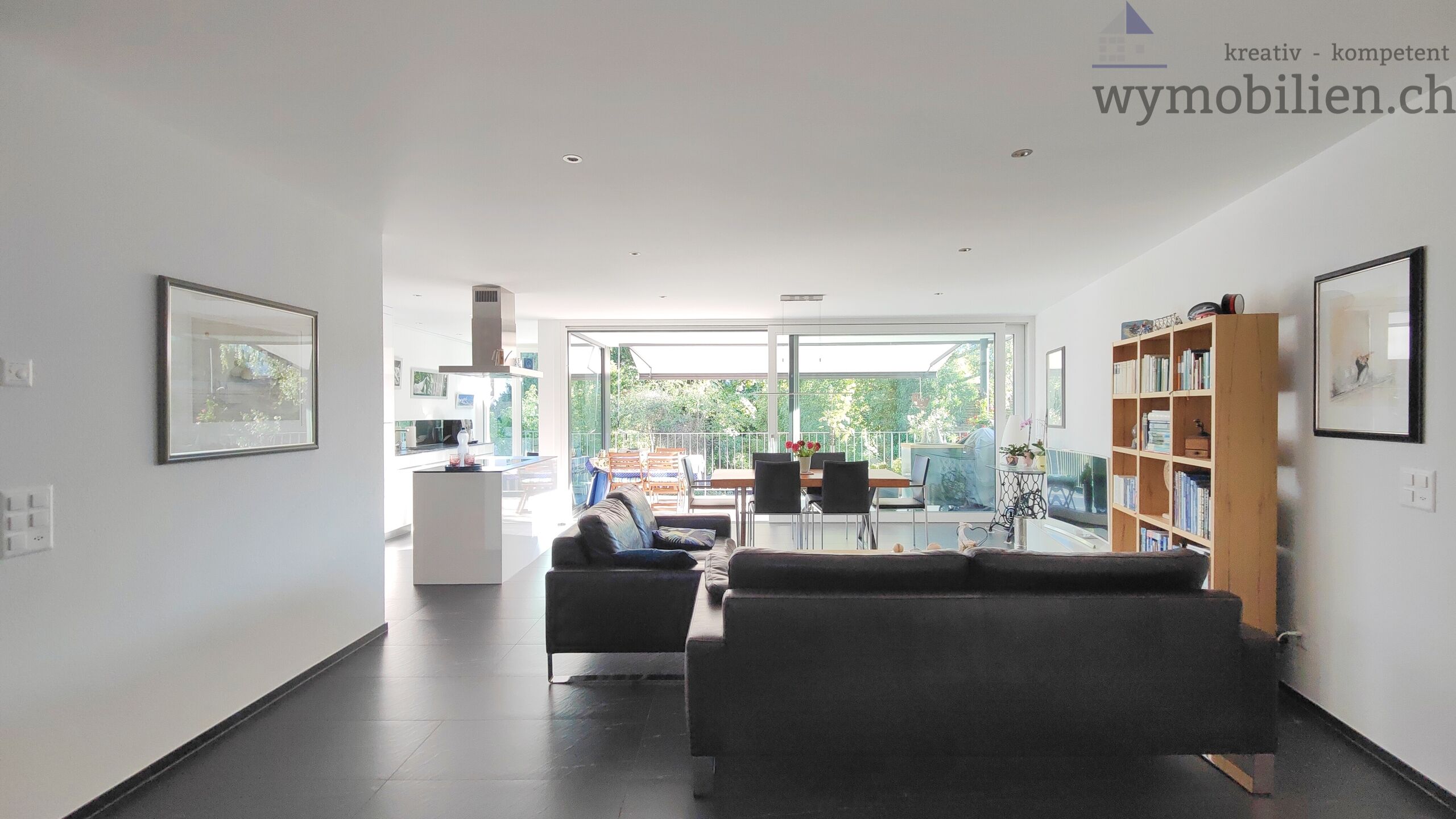 Wohnen mit Blick auf die Terrasse/Loggia 