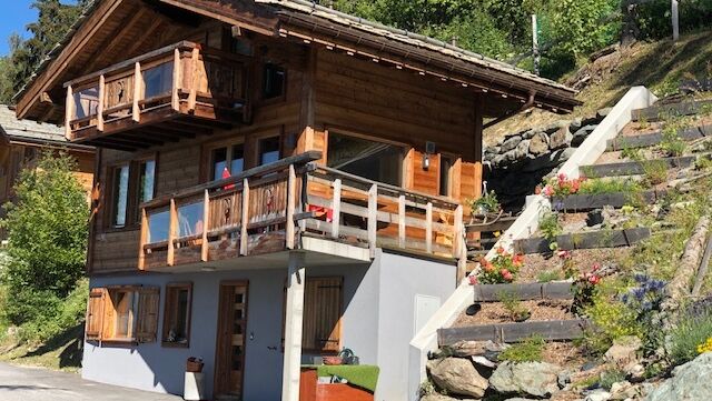 Chalet in la Tena  -  Verkauf nur als Wohnsitz