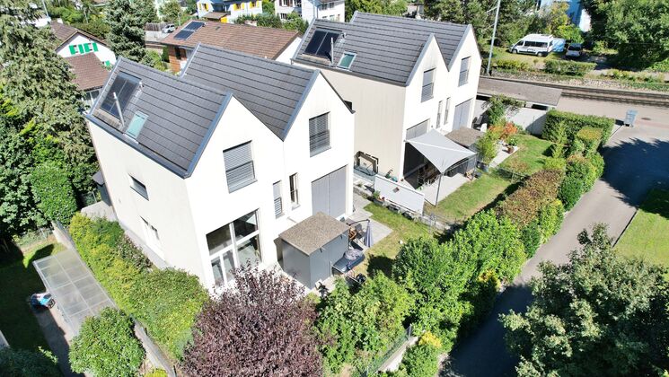 Bifamiliar house CH-4144 Arlesheim