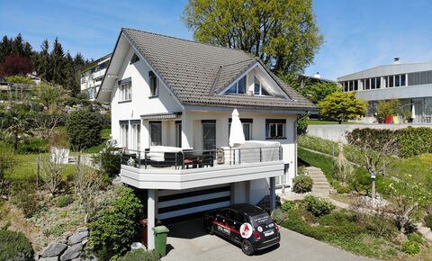 Geniales Einfamilienhaus mit schönem Umschwung