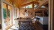 Gryon Immo propose un magnifique chalet de 8 pièces en pleine nature