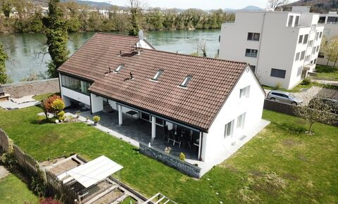 Spacieuse maison individuelle avec changement au bord du Rhin