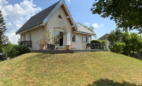 Charming house near customs - Ideal for family - Swimming pool