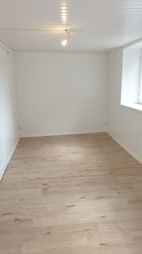 rez-supérieur - Appartement 2,5 pièces, chambre 