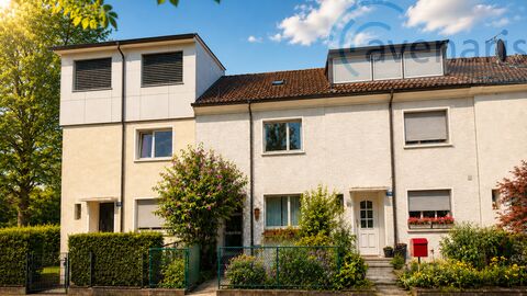 Terraced house – centrally located with great potential