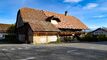 Casa colonica con due appartamenti e garage in paese
