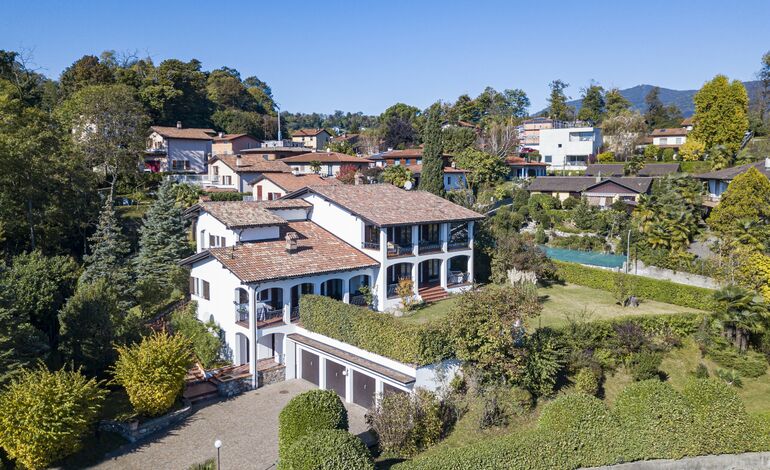 Villa CH-6855 Stabio