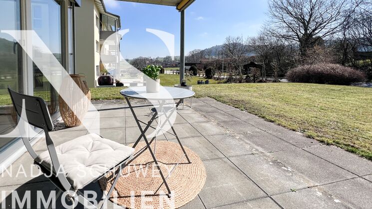 3.5-Zimmer-Erdgeschosswohnung mit Garten und Lift