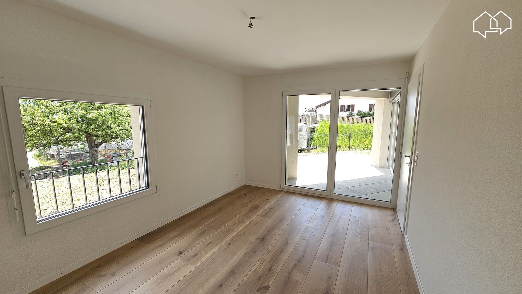 3.5 pièces rez immeuble neuf