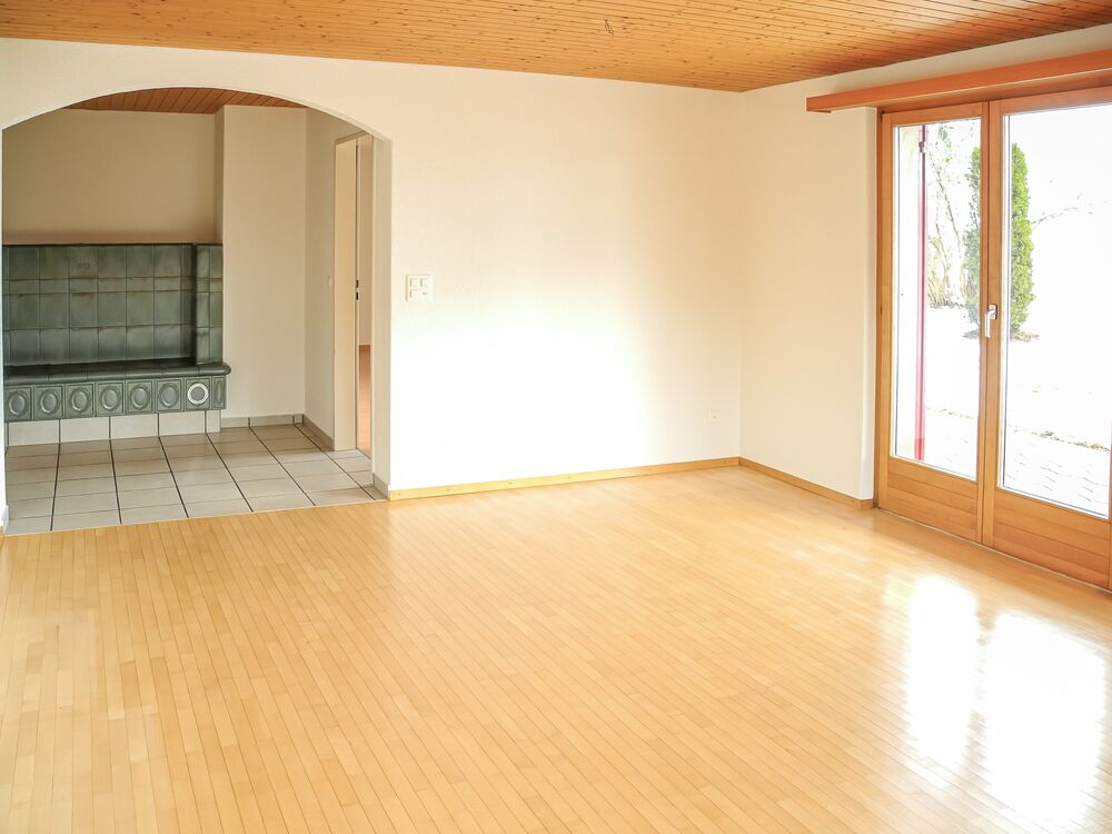 Wohnhaus mit Scheune an idyllischer Lage