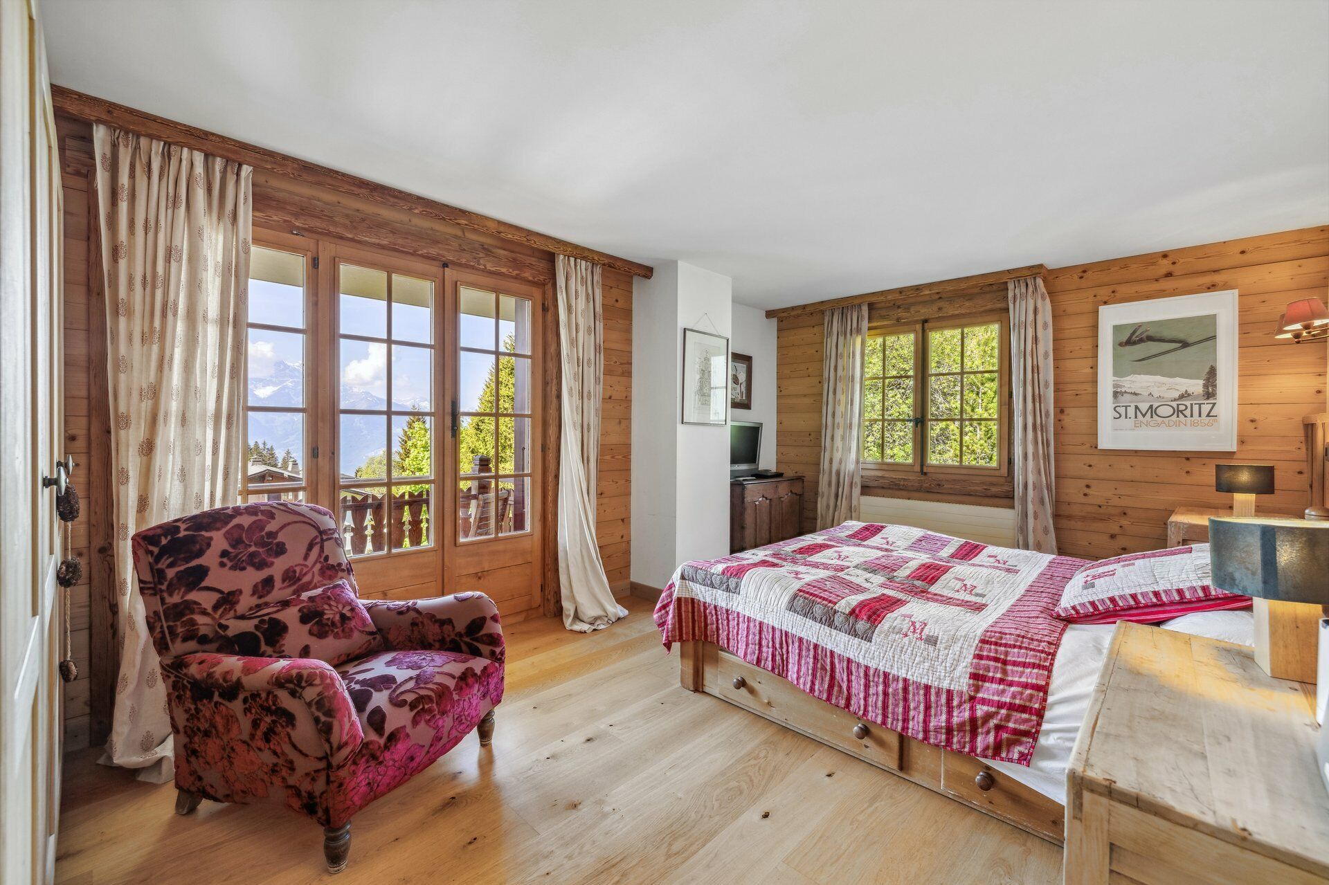 Master bedroom 1
