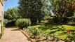 Maison individuelle lumineuse avec beau jardin à Payerne