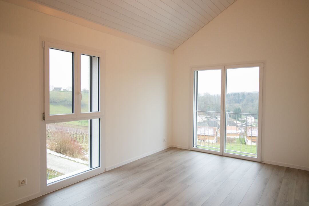 Projet immobilier à Valeyres avec 2 maisons construites, la chambre