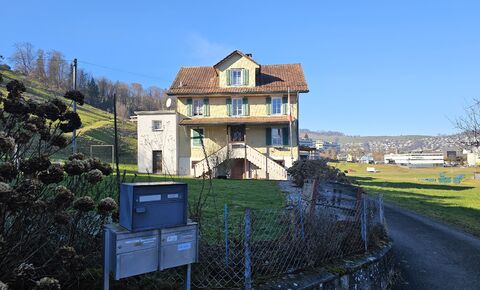 EINMALIGE GELEGENHEIT - stadtnahes Einfamilienhaus in grüner Oase