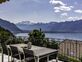 Superbe villa surplombant le lac et
offrant une vue époustouflante