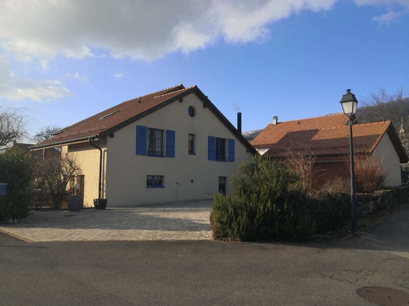 A vendre charmante villa individuelle de 5.5 pièces à 10 Km d'Yverdon