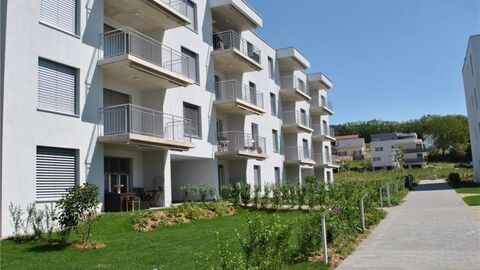 Apartment front & rear view CH-1580 Avenches, Rue de Bibracte 12 a