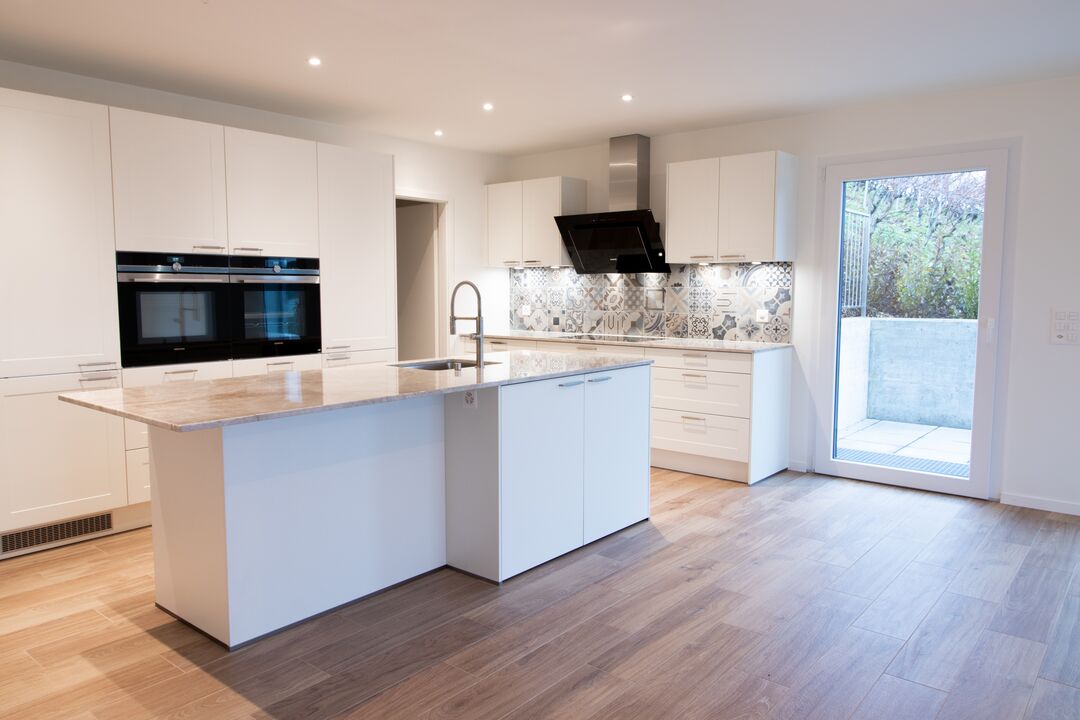 Projet immobilier à Valeyres avec 2 maisons construites, la cuisine