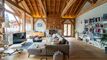 Gryon Immo propose un luxueux chalet de 6 pièces tout en bois de chêne