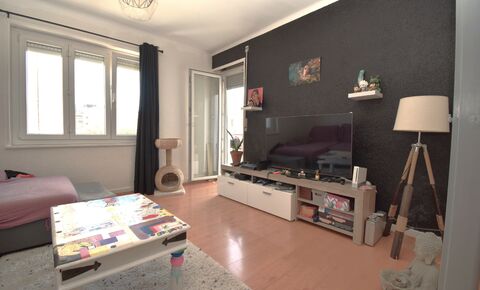 Spacieux 3.5 pièces en excellent état avec place de parc